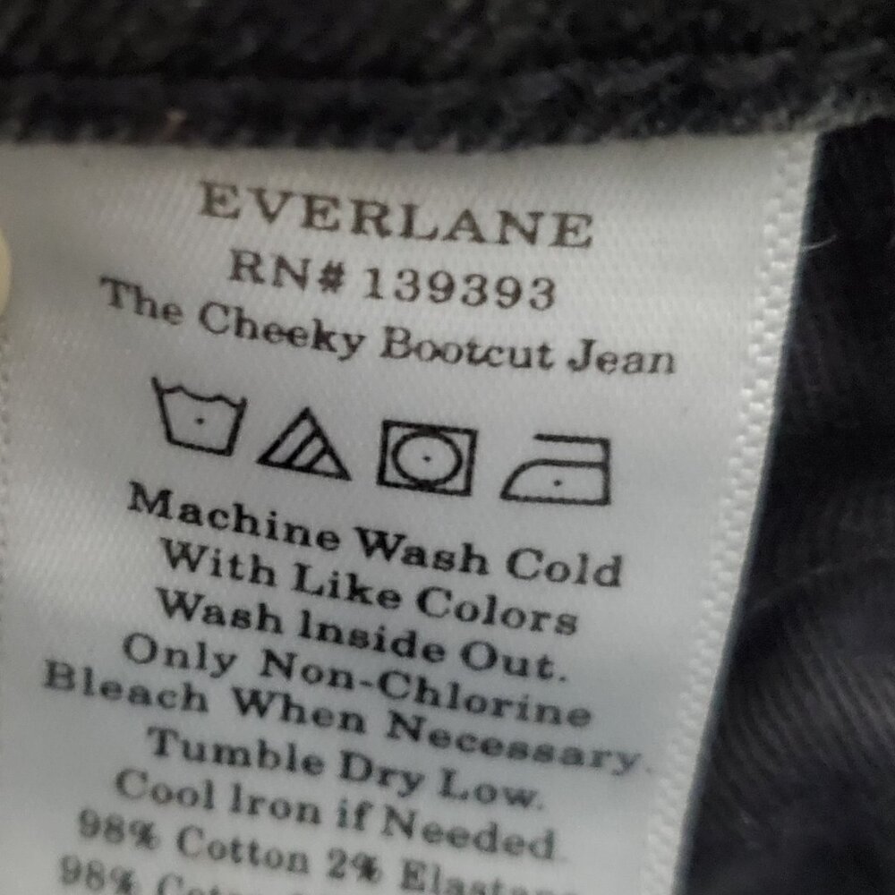 Everlane Cheeky Bootcut Crop - Picture 2 of 6